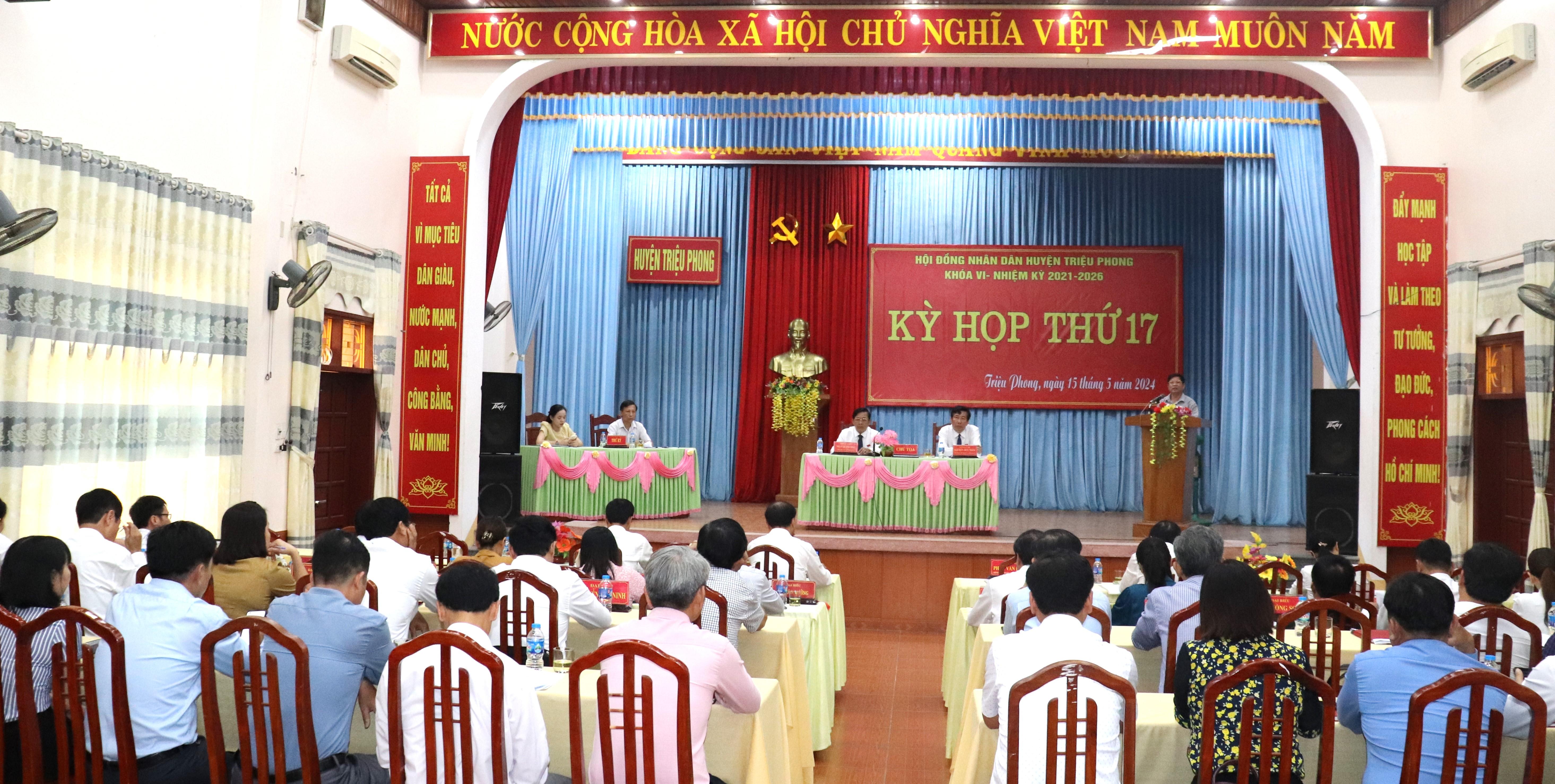 HĐND huyện Triệu Phong khoá VI tiến hành kỳ họp thứ 17