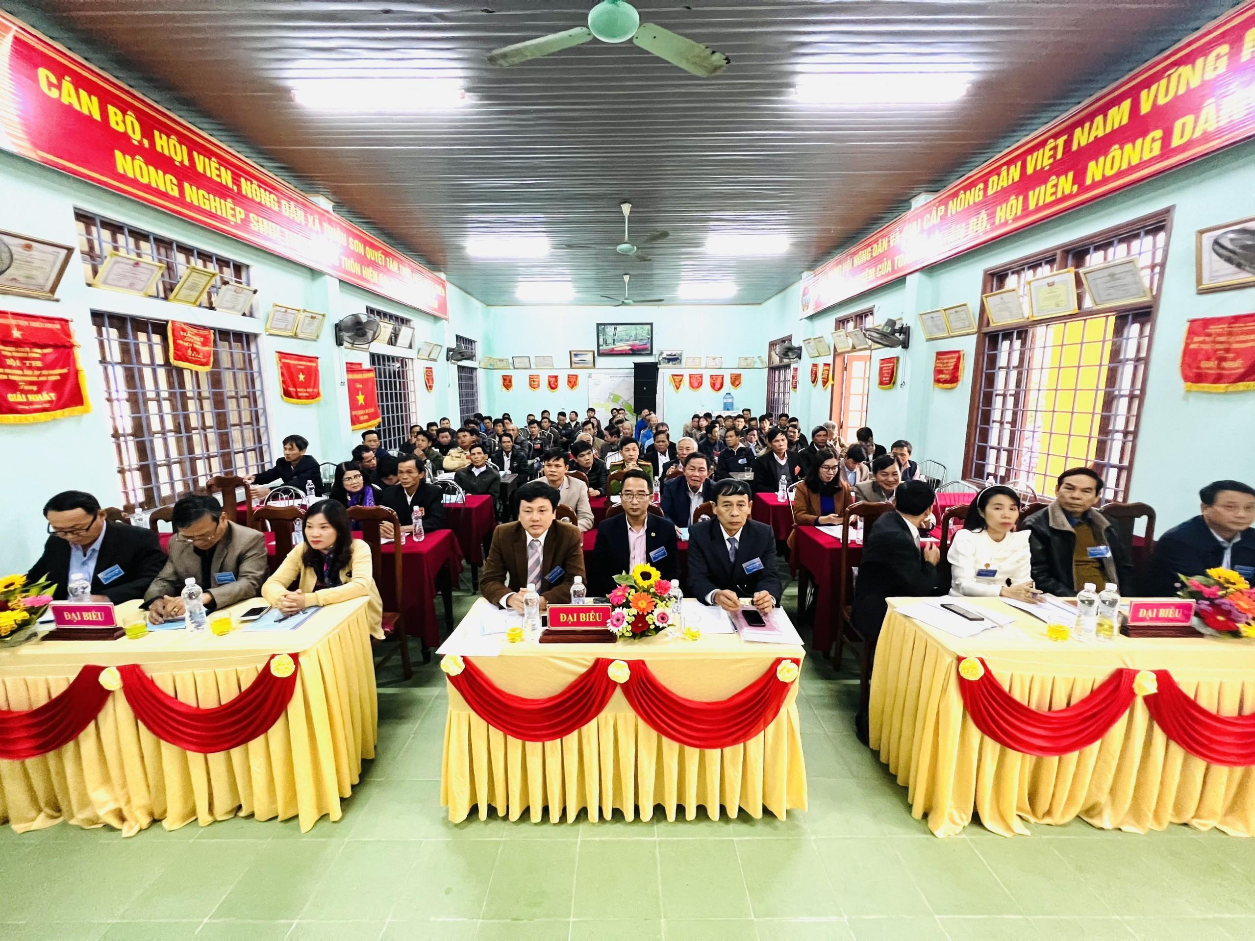 Bí thư Huyện ủy Nguyễn Tăng kết luận hội nghị