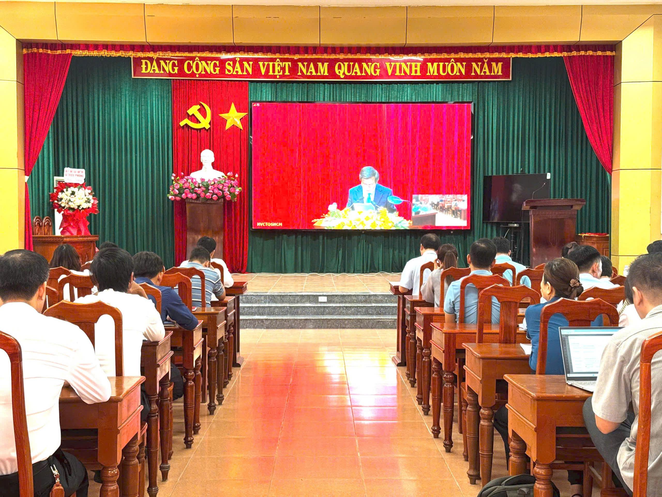 Toàn cảnh lễ phát động