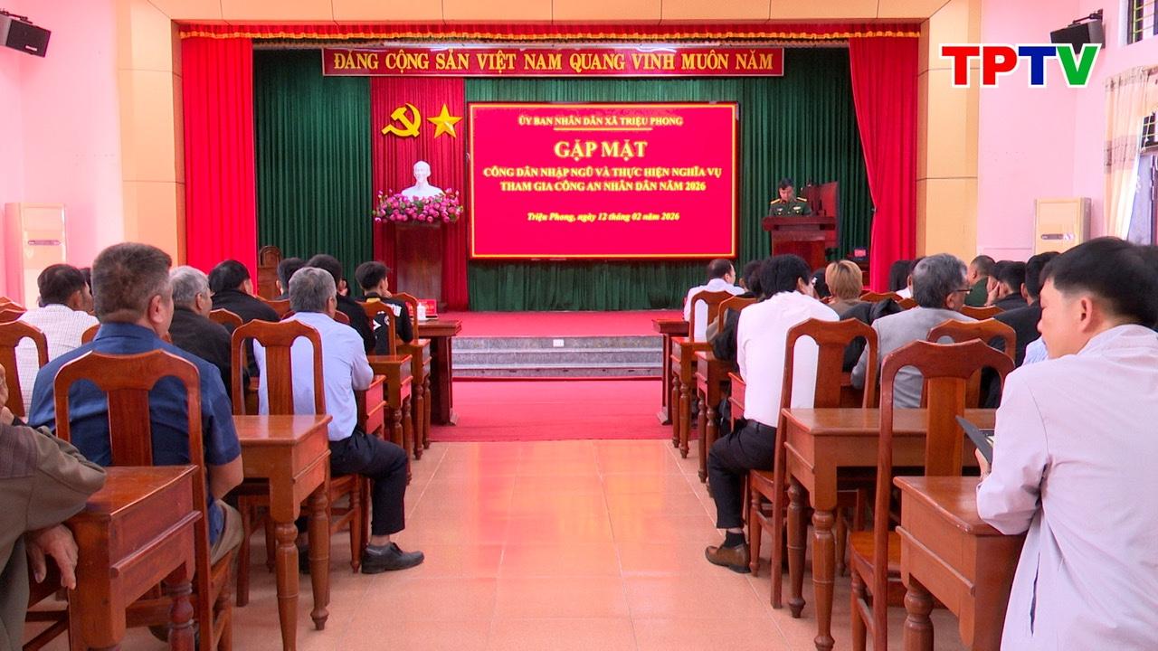 Bí thư Huyện ủy Nguyễn Tăng kết luận hội nghị