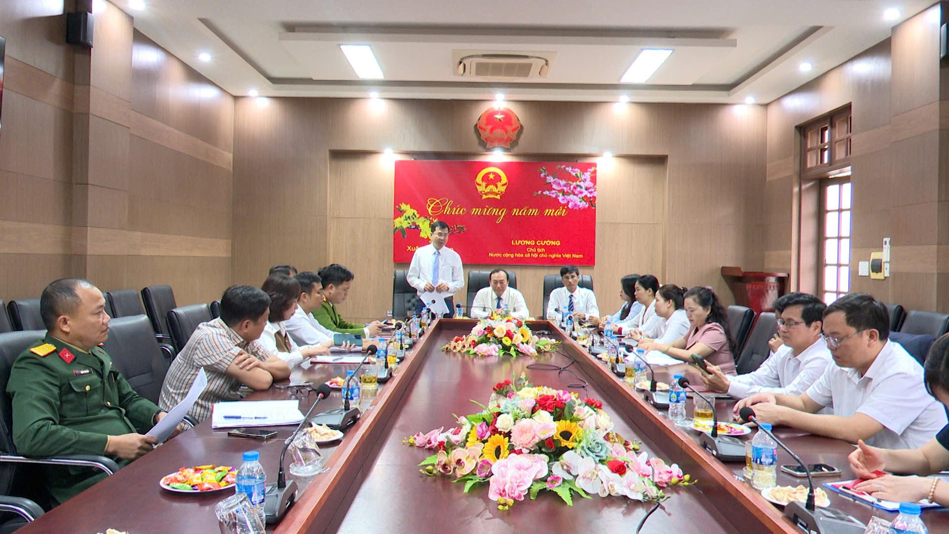 Lãnh đạo xã Triệu Phong triển khai nhiều hoạt động sôi nổi trong ngày làm việc đầu năm