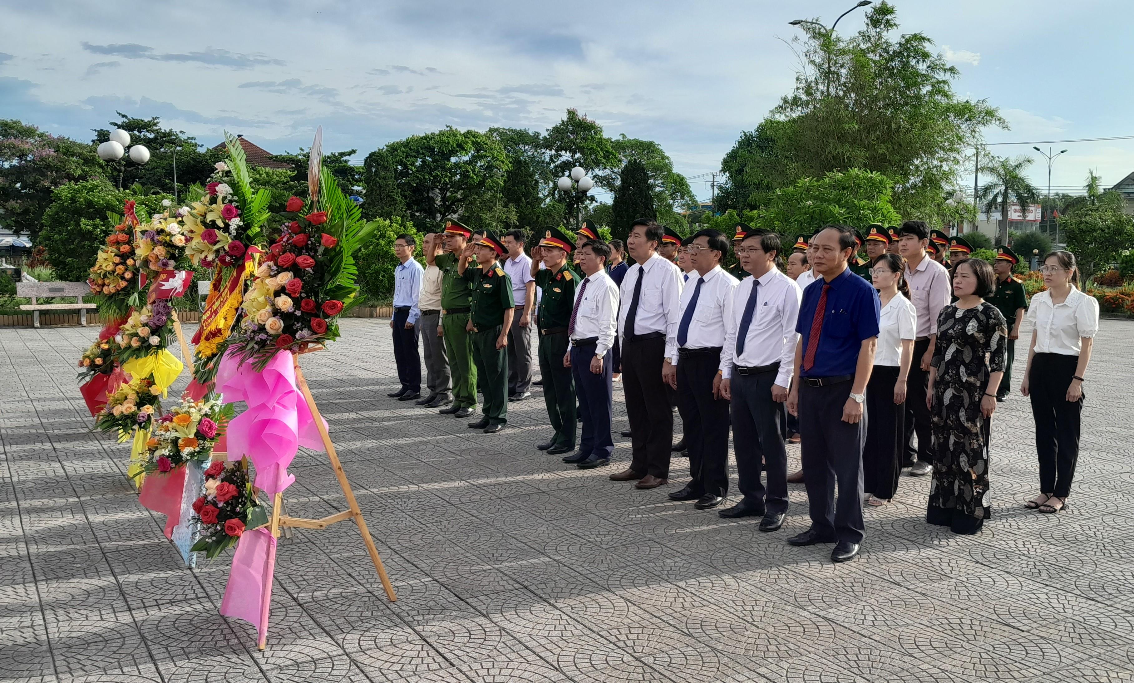 Toàn cảnh lễ phát động