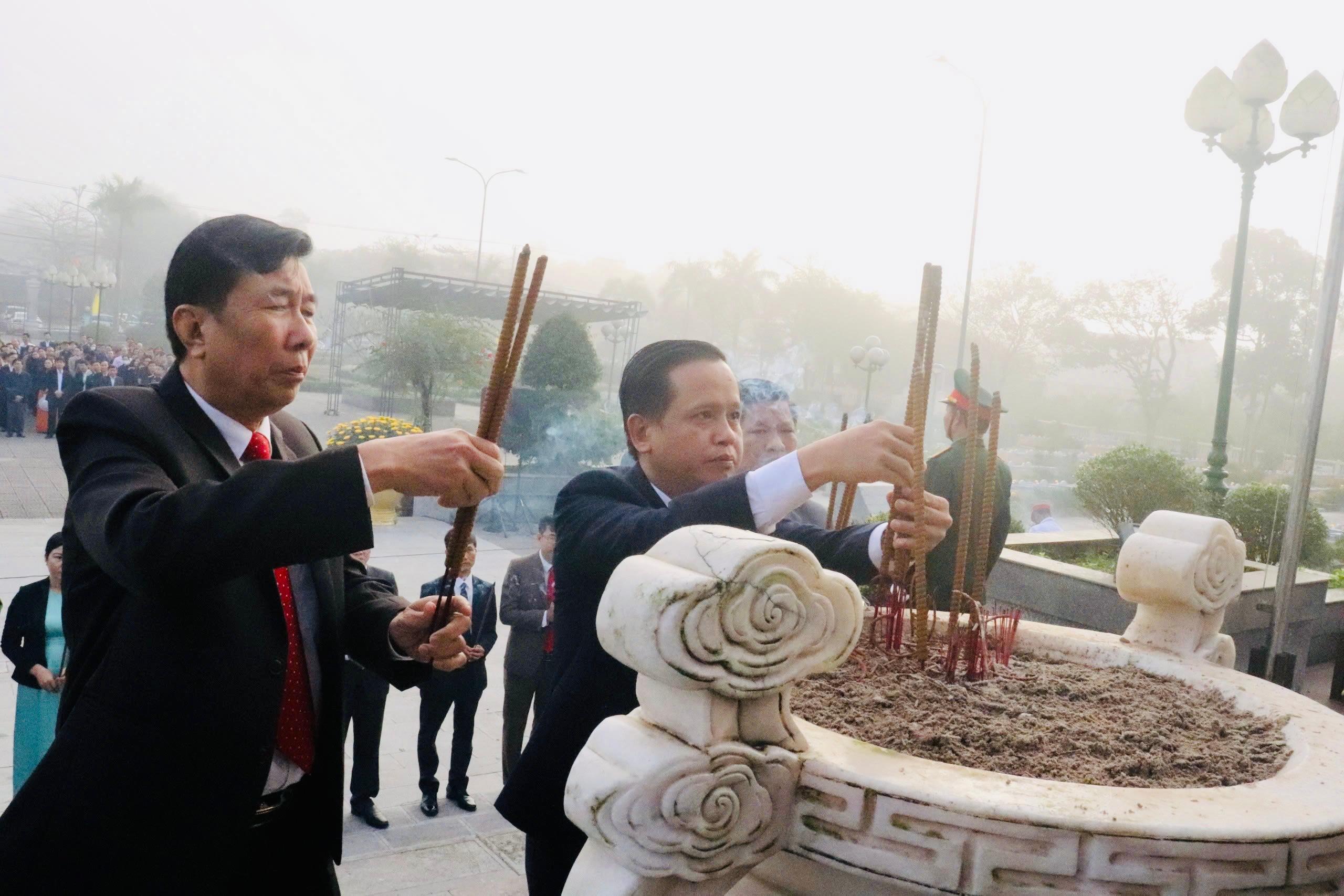 Toàn cảnh lễ phát động