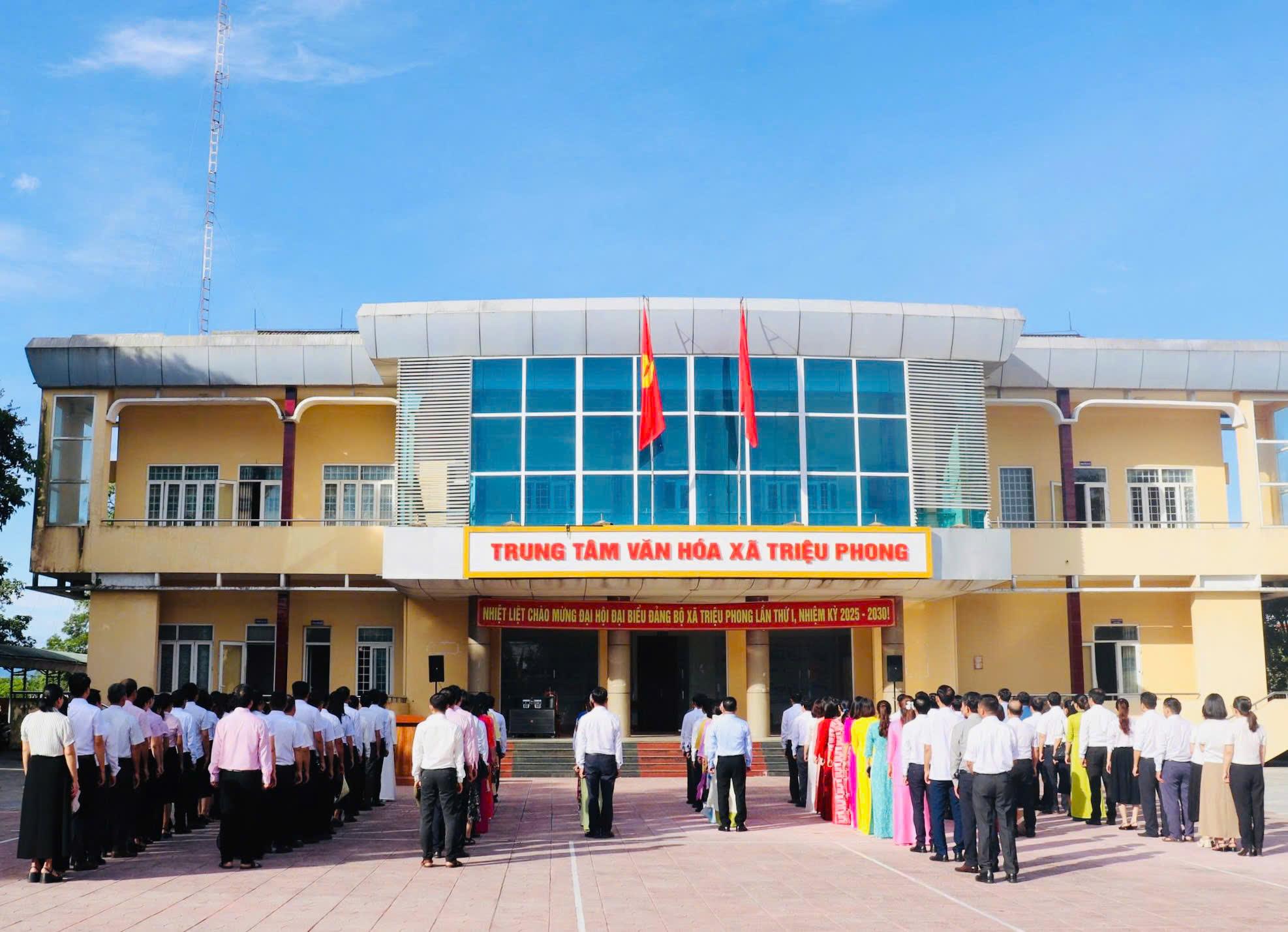 Xã Triệu Phong Tổ chức Lễ Chào cờ, sinh hoạt dưới cờ tháng 9