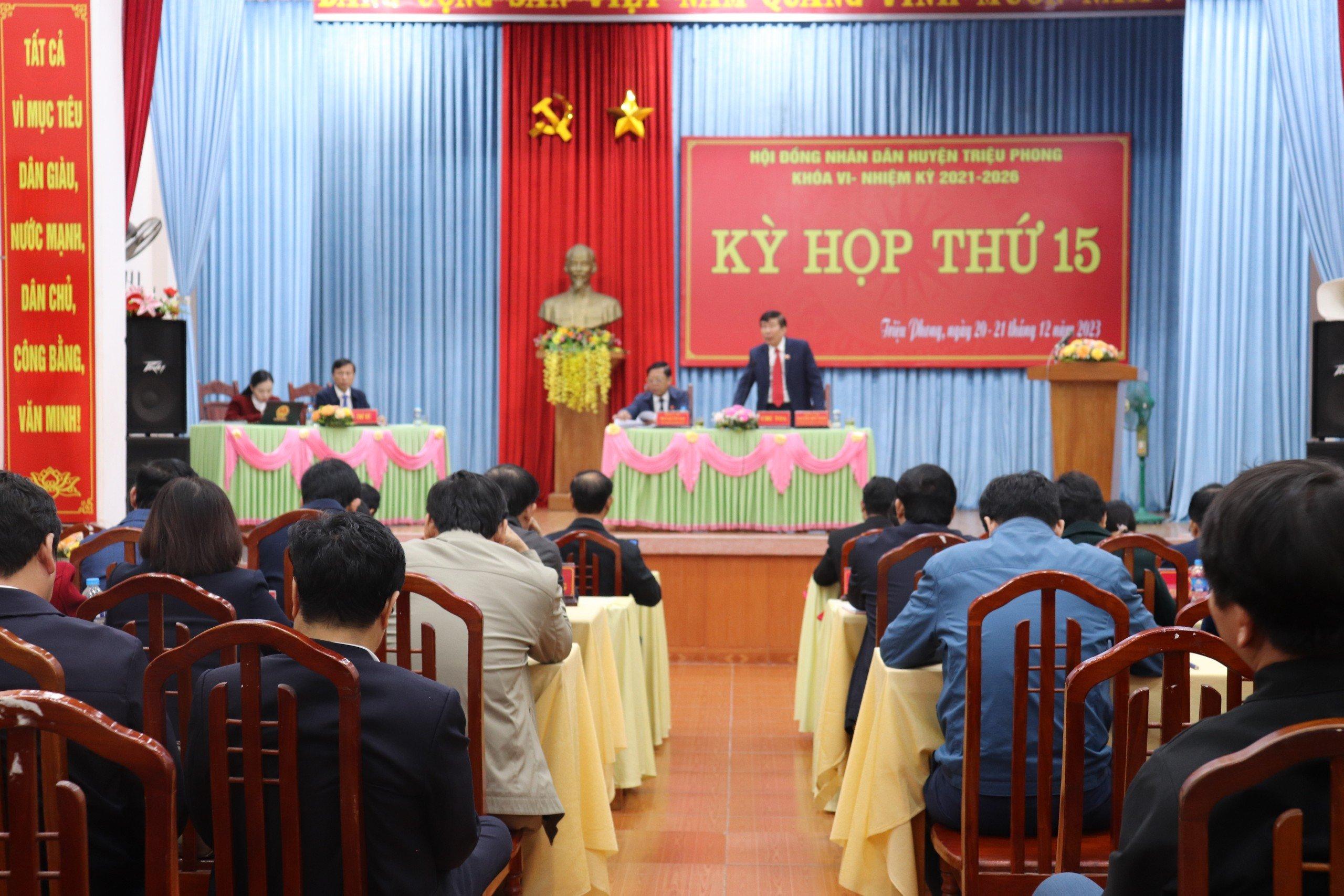 Bế mạc Kỳ họp thứ 15 HĐND huyện Triệu Phong khoá VI,...