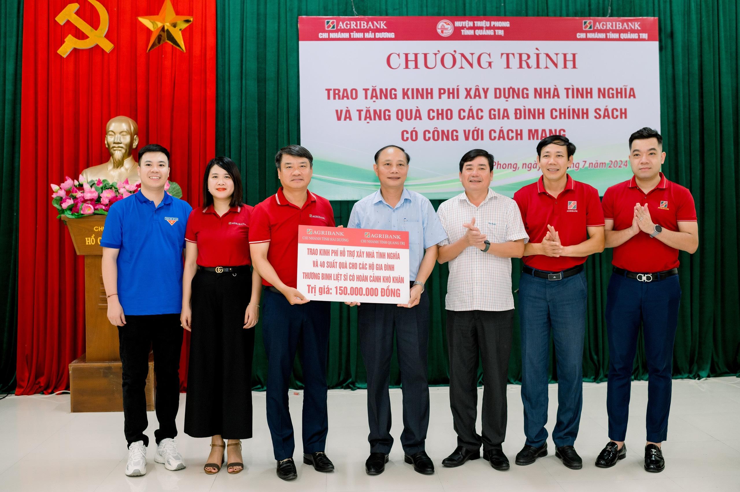 Agribank Chi nhánh tỉnh Hải Dương trao quà an sinh xã hội tại huyện Triệu Phong