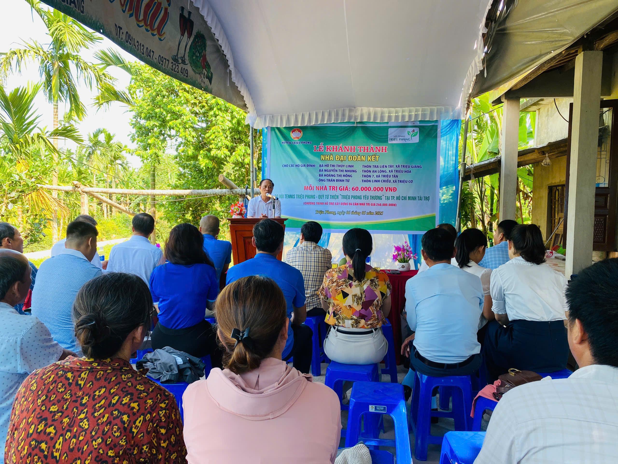 Khánh thành 4 ngôi nhà Đại đoàn kết cho hộ nghèo