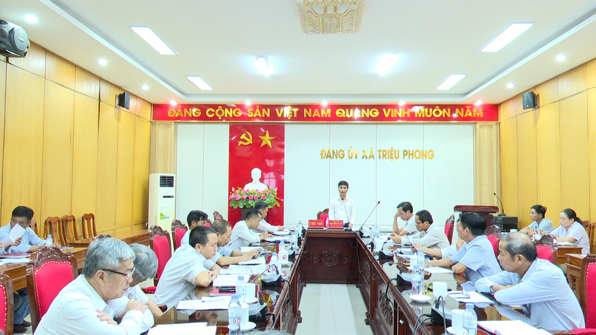 THƯỜNG TRỰC ĐẢNG UỶ XÃ TỔ CHỨC HỘI NGHỊ THÔNG QUA ĐỀ ÁN GIẢI THỂ, THÀNH LẬP CÁC CHI BỘ VÀ ĐỀ ÁN...