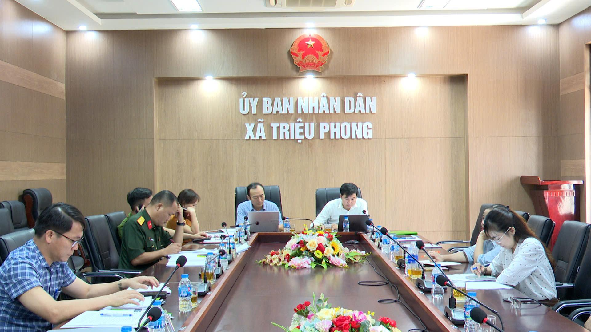 UBND XÃ TRIỆU PHONG TIẾP SÓNG TRỰC TUYẾN HỘI NGHỊ THƯỜNG KỲ CỦA UBND TỈNH VỀ ĐÁNH GIÁ TÌNH HÌNH...